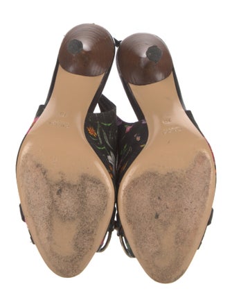 Gucci Flora Knight Print Canvas Slingback Pumps