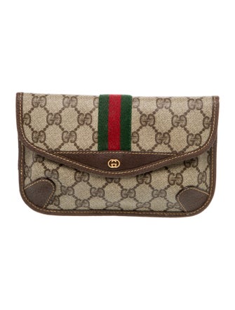 Gucci GG Supreme Clutch