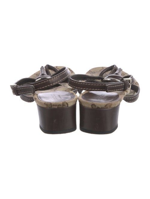 Gucci GG Supreme Canvas T-Strap Sandals