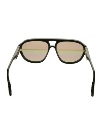 Gucci Oversize Tinted Sunglasses