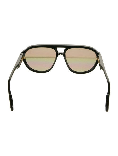 Gucci Oversize Tinted Sunglasses