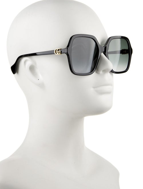 Gucci Oversize Tinted Sunglasses