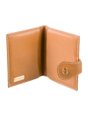 Gucci Sukey Logo Printed Compact Wallet