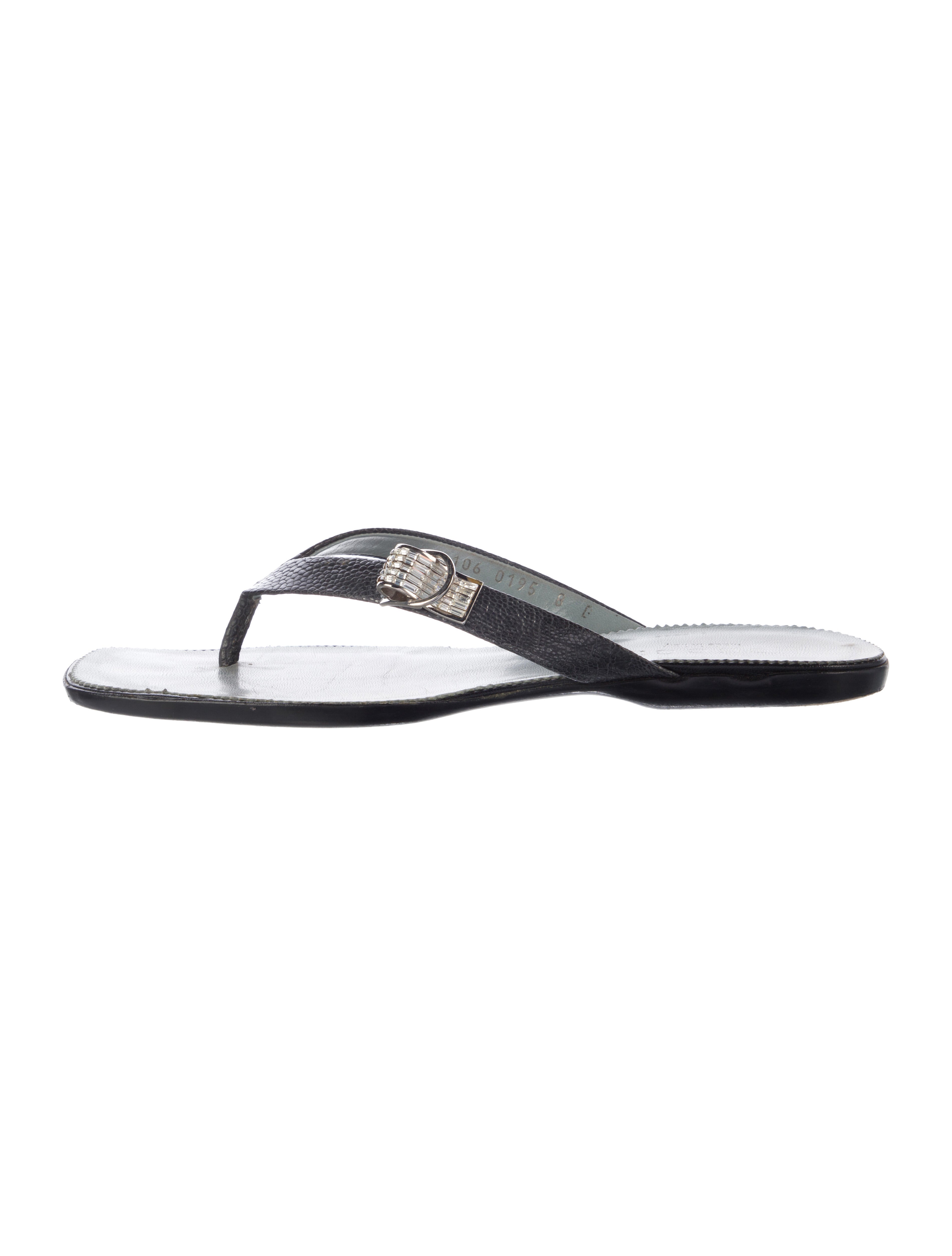 Gucci Vintage Leather Flip Flops