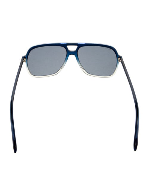 Gucci Oversize Tinted Sunglasses