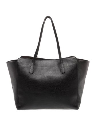 Gucci Leather Swing Medium