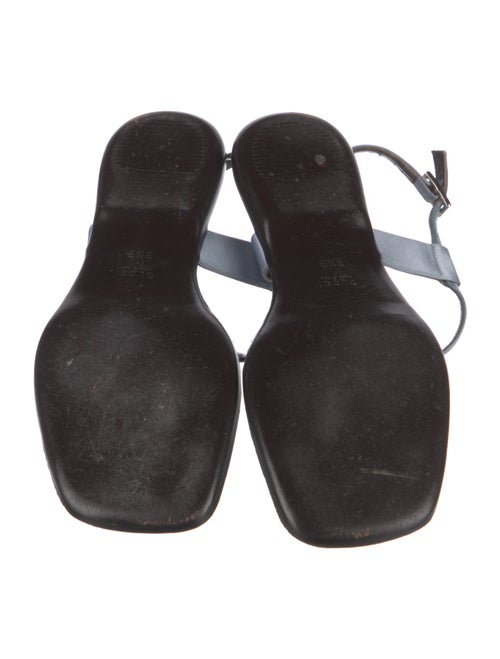 Gucci Leather Chain-Link Accents T-Strap Sandals