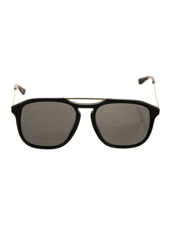 Gucci Oversize Tinted Sunglasses