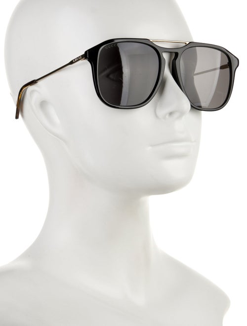 Gucci Oversize Tinted Sunglasses