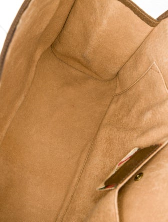 Gucci GG Supreme Clutch