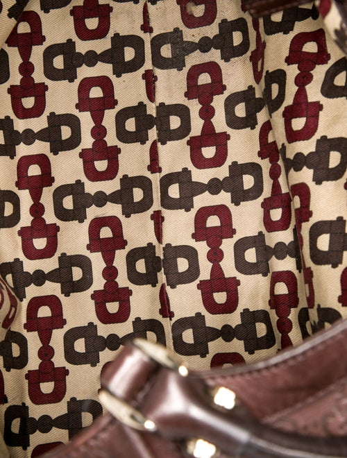 Gucci GG Signature Abbey