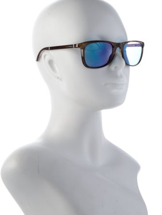 Gucci Round Tinted Sunglasses