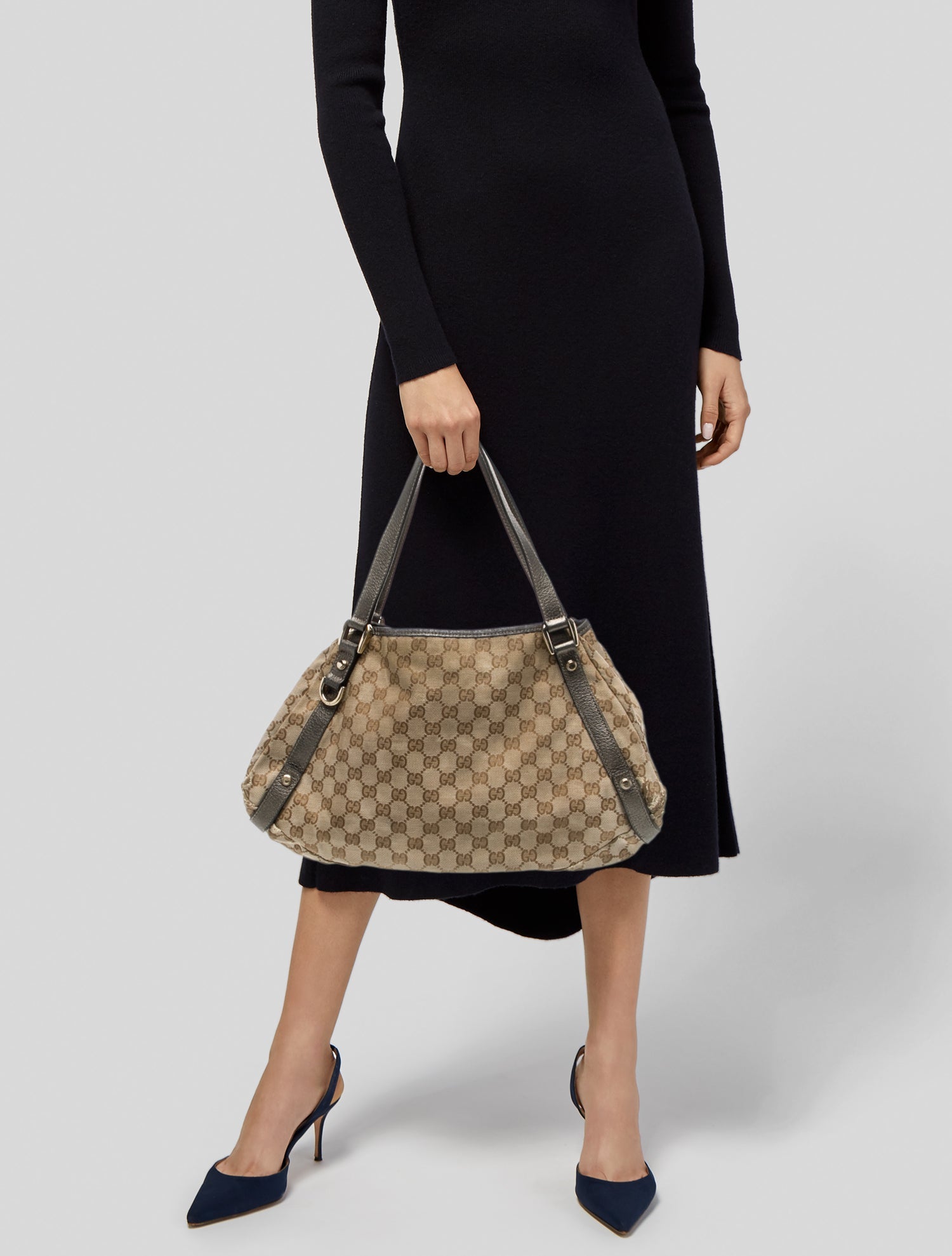 Gucci GG Canvas Abbey Medium