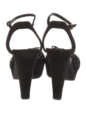 Gucci Suede Bow Accents Sandals