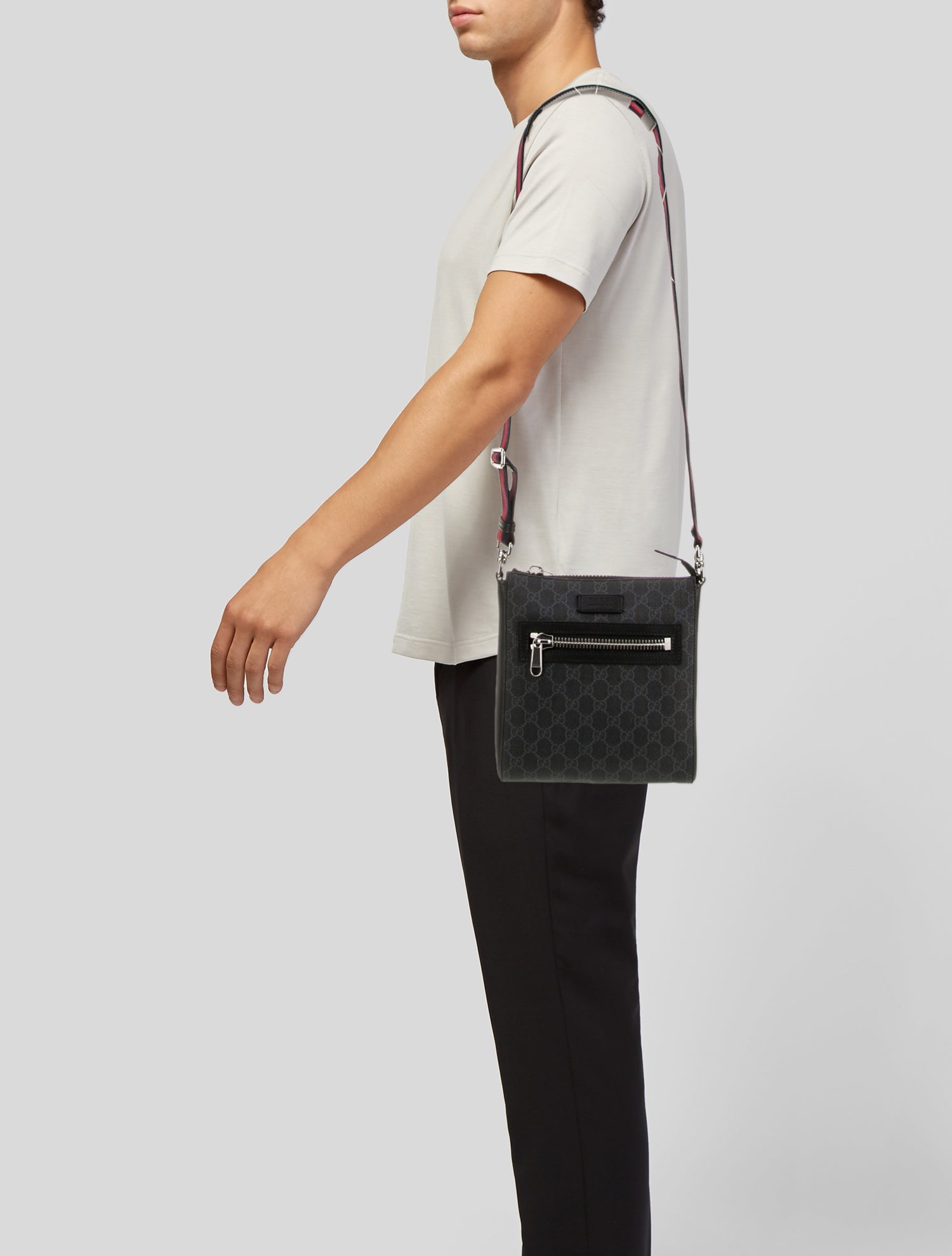 Gucci GG Supreme Messenger Bag