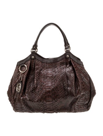 Gucci GG Signature Sukey