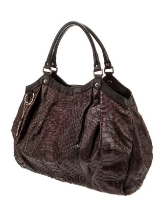 Gucci GG Signature Sukey