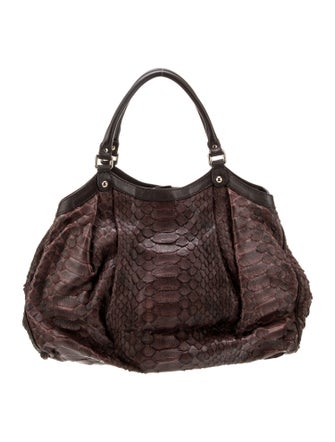 Gucci GG Signature Sukey