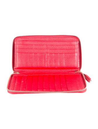Gucci Interlocking G Logo Leather Continental Wallet