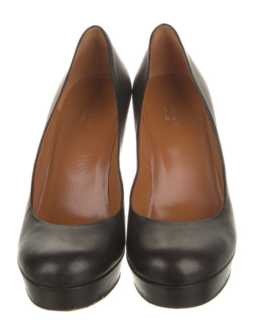 Gucci Leather Pumps