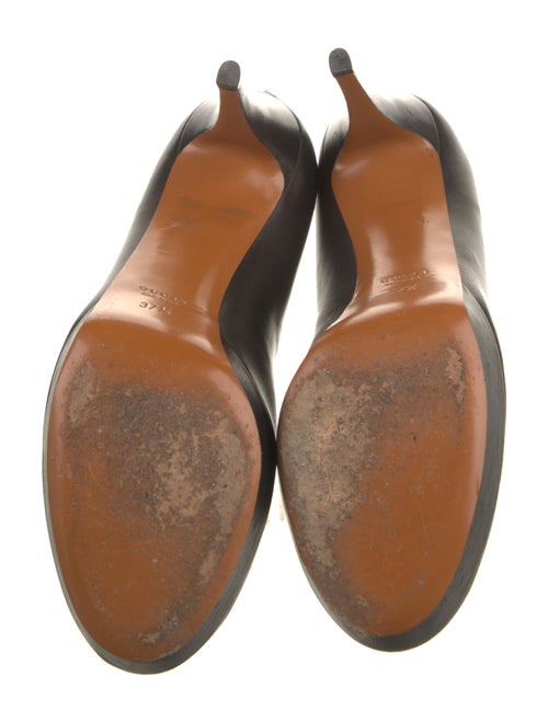 Gucci Leather Pumps
