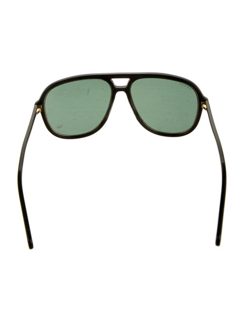 Gucci Oversize Tinted Sunglasses