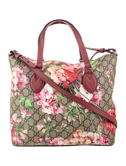 Gucci GG Supreme Shoulder Bag