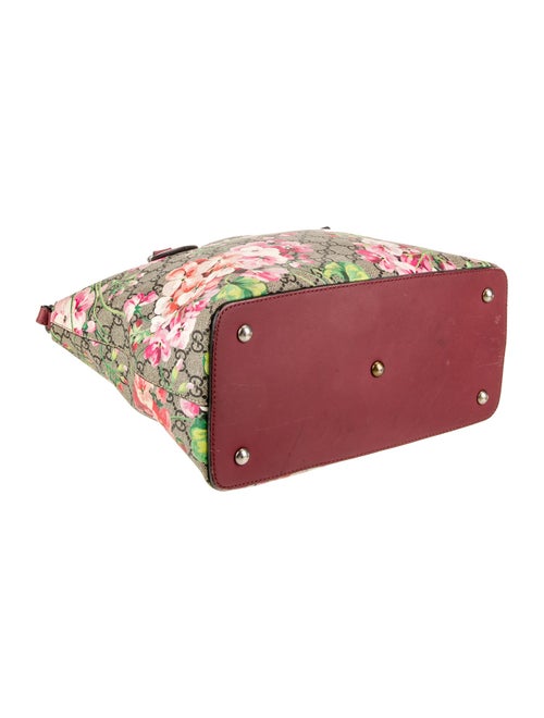 Gucci GG Supreme Shoulder Bag