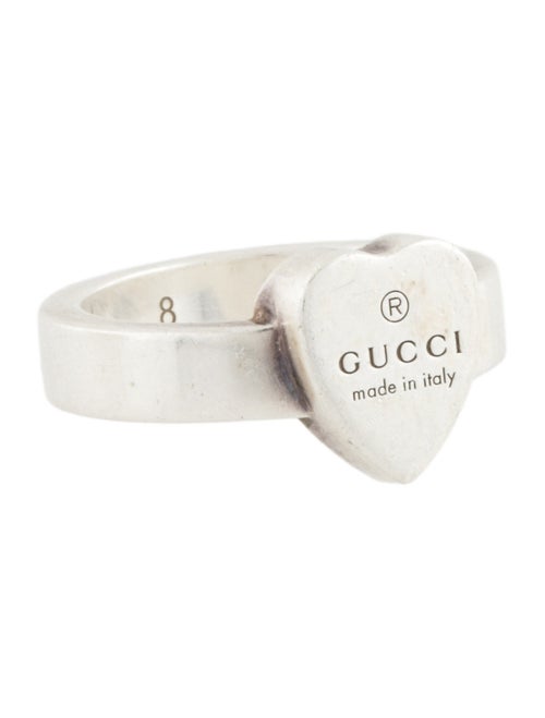 Gucci Trademark Heart Signet Ring
