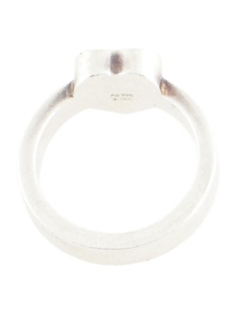 Gucci Trademark Heart Signet Ring