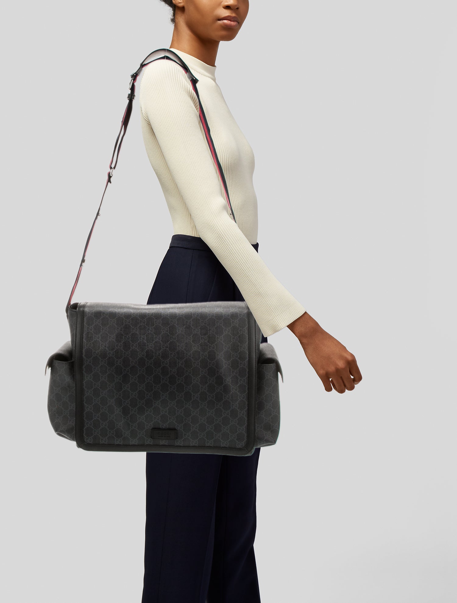 Gucci GG Supreme Messenger Bag