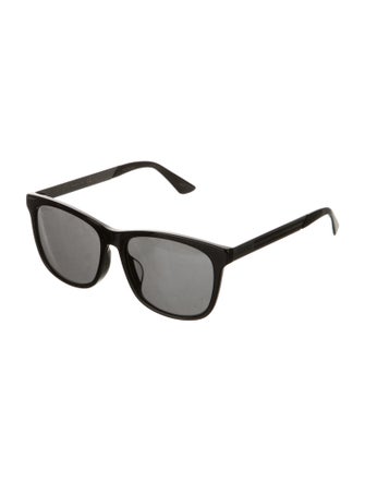 Gucci Wayfarer Tinted Sunglasses
