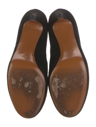 Gucci Suede Pumps