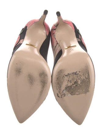 Gucci Floral Print Embroidered Accent Pumps