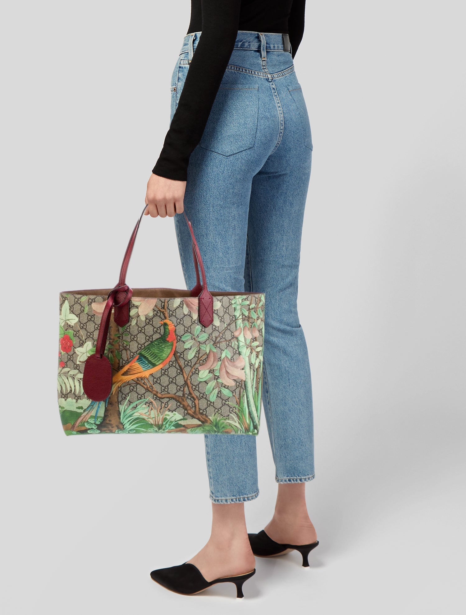 Gucci GG Supreme Tote