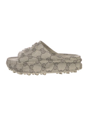 Gucci Interlocking G Logo Rubber Slides