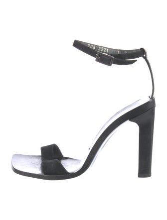 Gucci Leather Sandals