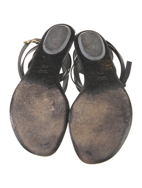 Gucci Leather T-Strap Sandals