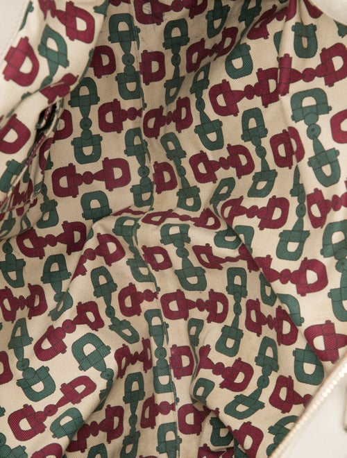 Gucci GG Signature Abbey