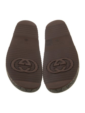 Gucci GG Supreme Mules