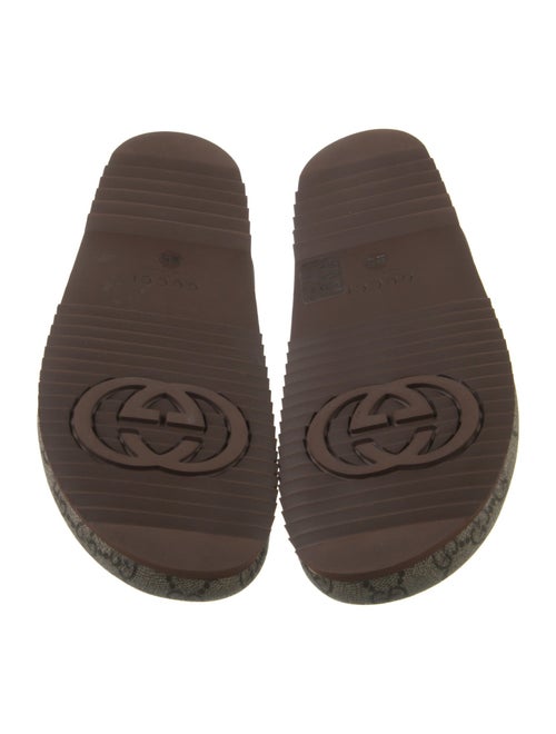 Gucci GG Supreme Mules