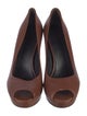 Gucci Leather Pumps