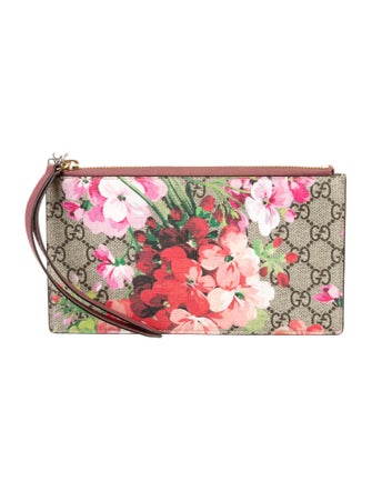 Gucci Gg Supreme Blooms Pouch GG Supreme Wristlet