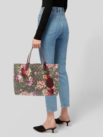 Gucci GG Supreme Reversible