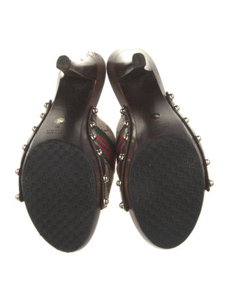 Gucci GG Canvas Canvas Slides