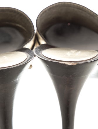 Gucci Hasler Horsebit Accent Leather Slides