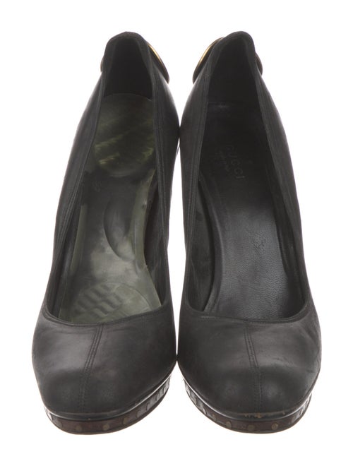 Gucci Interlocking G Logo Leather Pumps