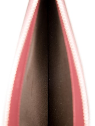 Gucci GG Supreme Clutch