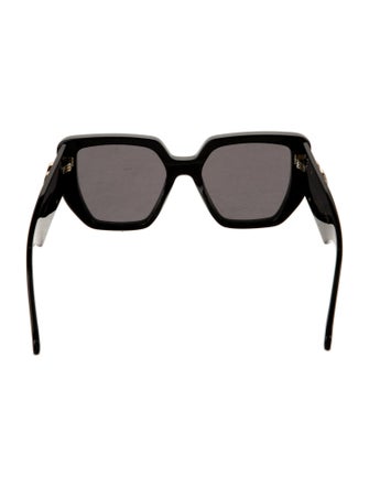 Gucci Double G Logo Oversize Sunglasses
