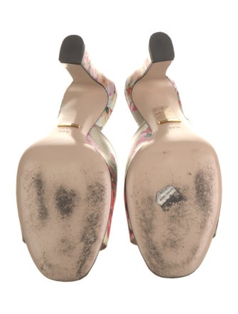 Gucci Blooms Print Leather Mules